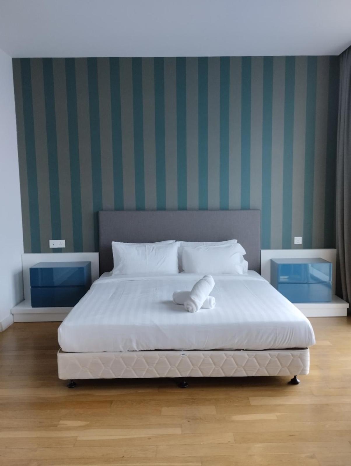 Platinum Klcc & Bukit Bintang Apartment Kuala Lumpur Luaran gambar